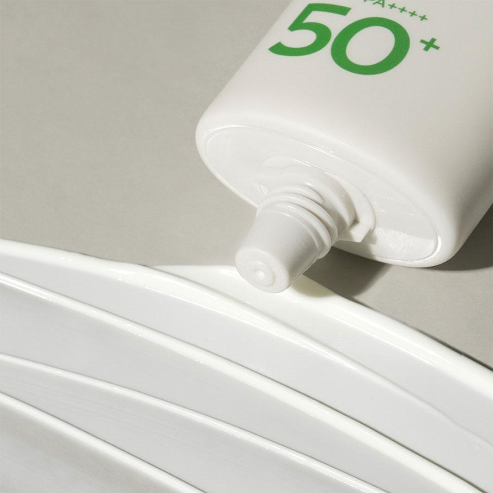 MANYO FACTORY Увлажняющая солнцезащитная сыворотка Galactomy 50 мл (SPF50 +)