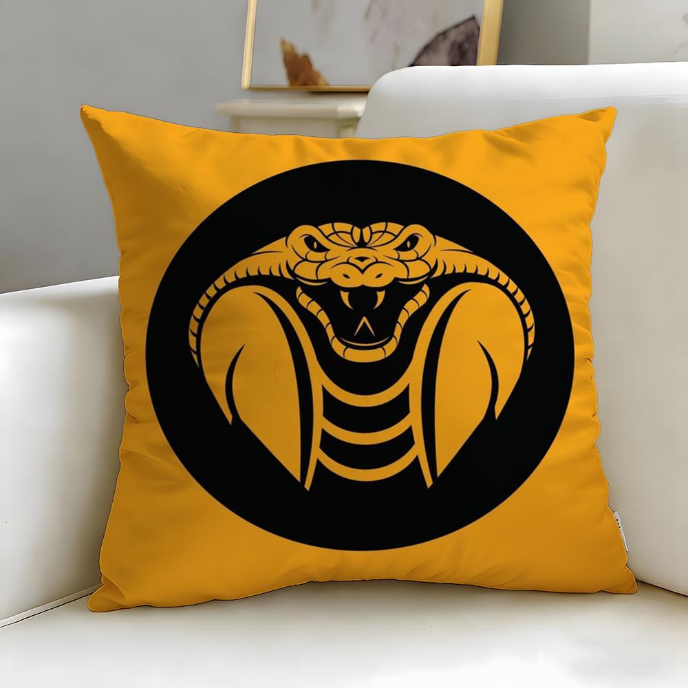 Trendy Ccobra Kaies Cushion Cover Soft EasyWash Pillow Case Versatile for Couch Bed Travel and Office