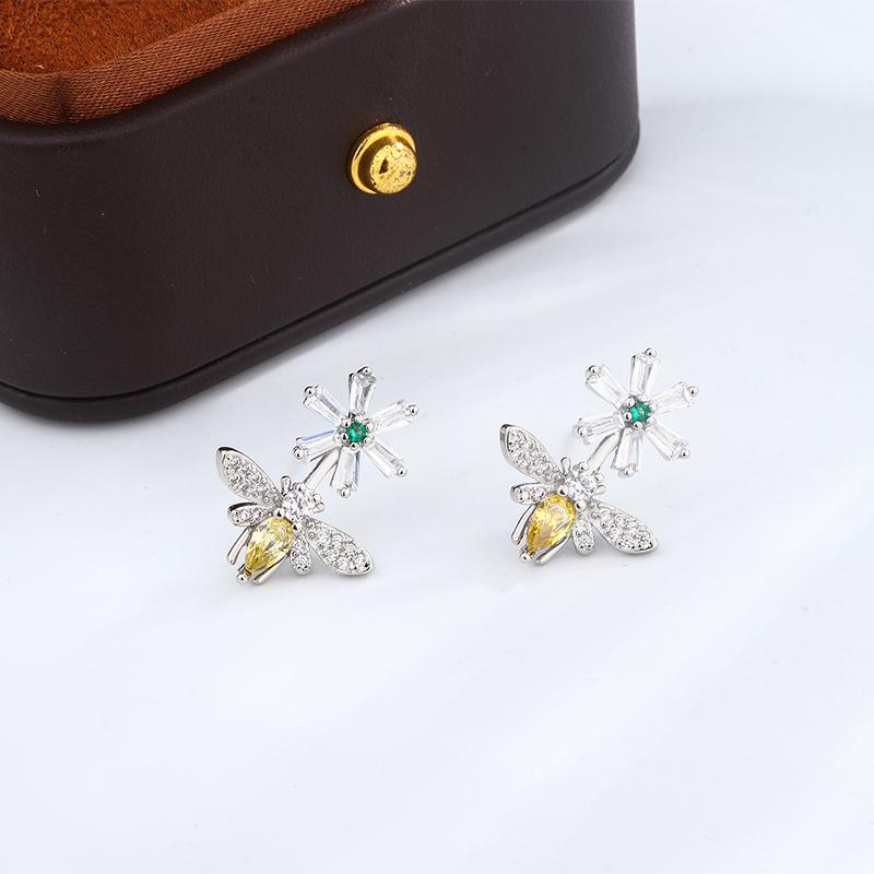 Корейская версия ювелирных изделий Серьги Zouju с микровставками из циркона, желтого бриллианта, пчелы и цветка, повседневные универсальные женские серьги, взорванные