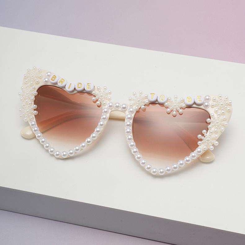 Bridal sunglasses BRIDE fashion rhinestone inlaid bride letters pearl peach heart bachelorette party sunglasses