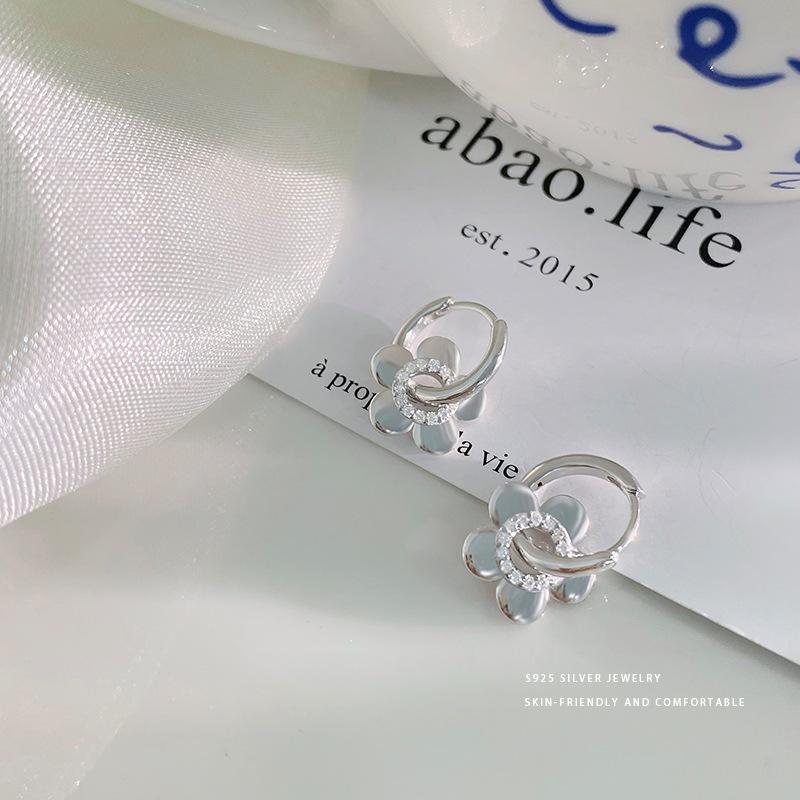 Sweet Flower Earrings for Women Girly Light and Luxurious Earrings Earrings