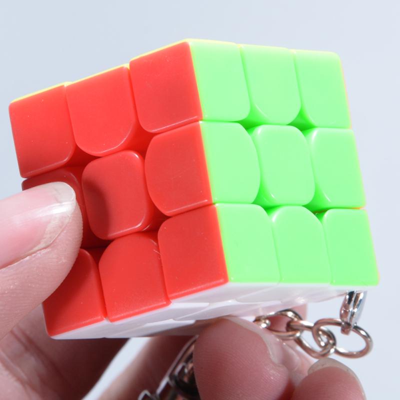 Мини-маленький 3x3 Magic Cube Брелок Smart Cube Игрушка Креативный брелок для ключей Украшение