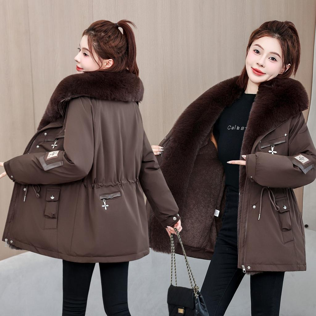 Short pie overcomes women's big fur collar waist plush liner removable jacket winter cotton coat