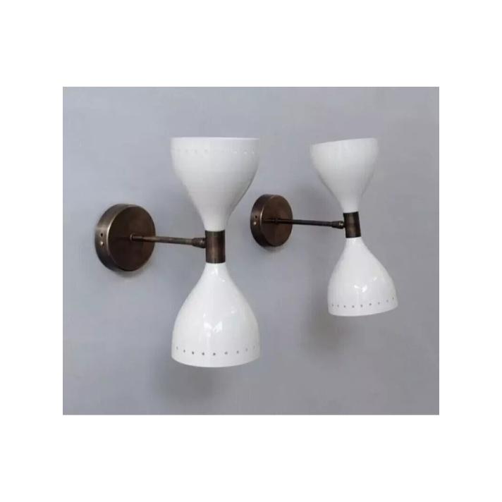 Пара итальянских настенных светильников Diabolo середины 1950-х годов, латунный светильник