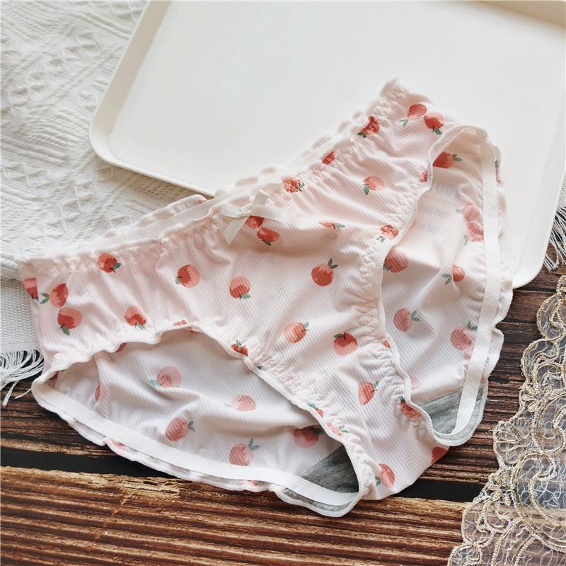 Милые и удобные облегающие шорты из ледяного шелка с низкой посадкой и принтом из мультяшных фруктов