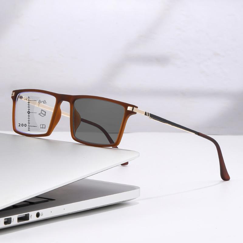 Square Multifocal Photochromic Presbyopia Eyewear for Men ladies Progressive High-definition Reading Anti Blue Light Eyewear