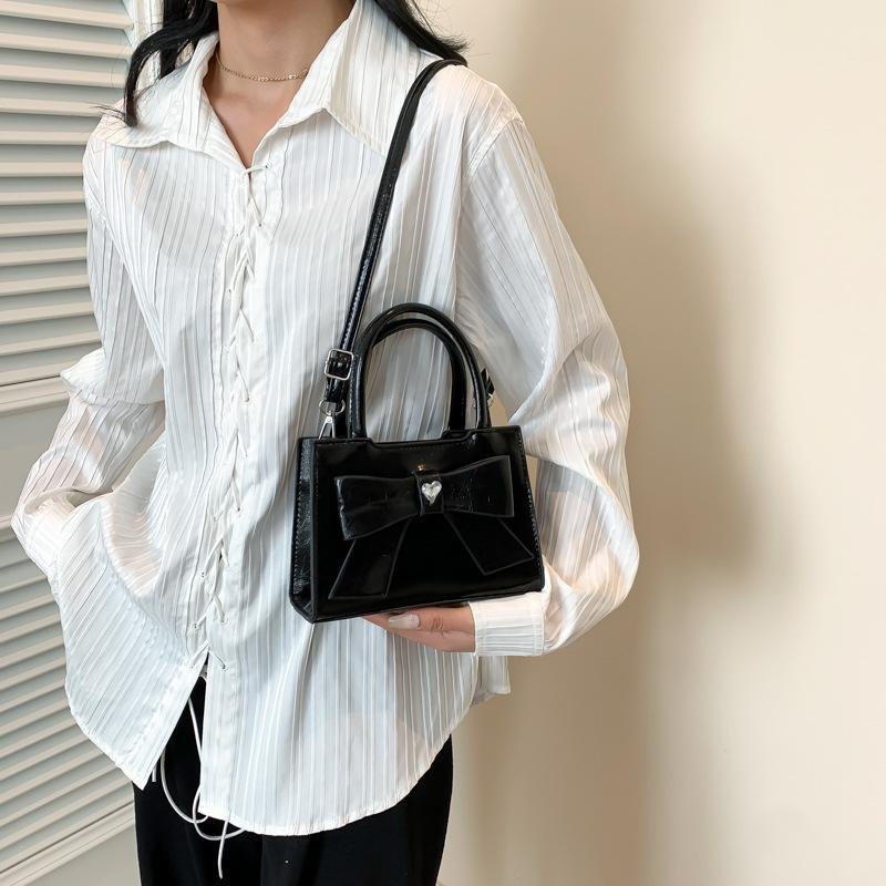Модная сумка с бантом, весенняя новая высокоточная сумка через плечо на одно плечо, маленькая квадратная сумка корейской версии