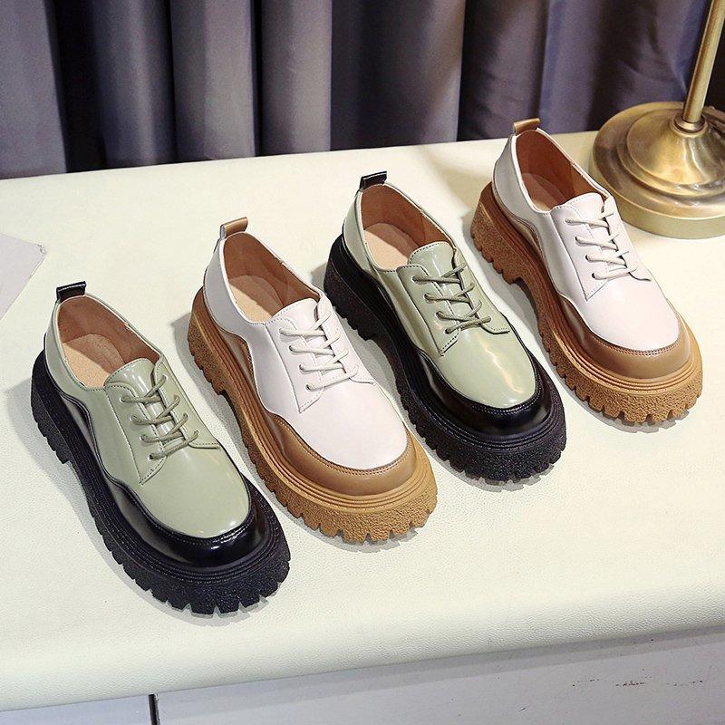 Мода Новые женские мокасины Bowtie Slip on Shoes Женские туфли-лодочки Черные оксфордские туфли Повседневная обувь Лакированная кожа Zapatos Mujer944