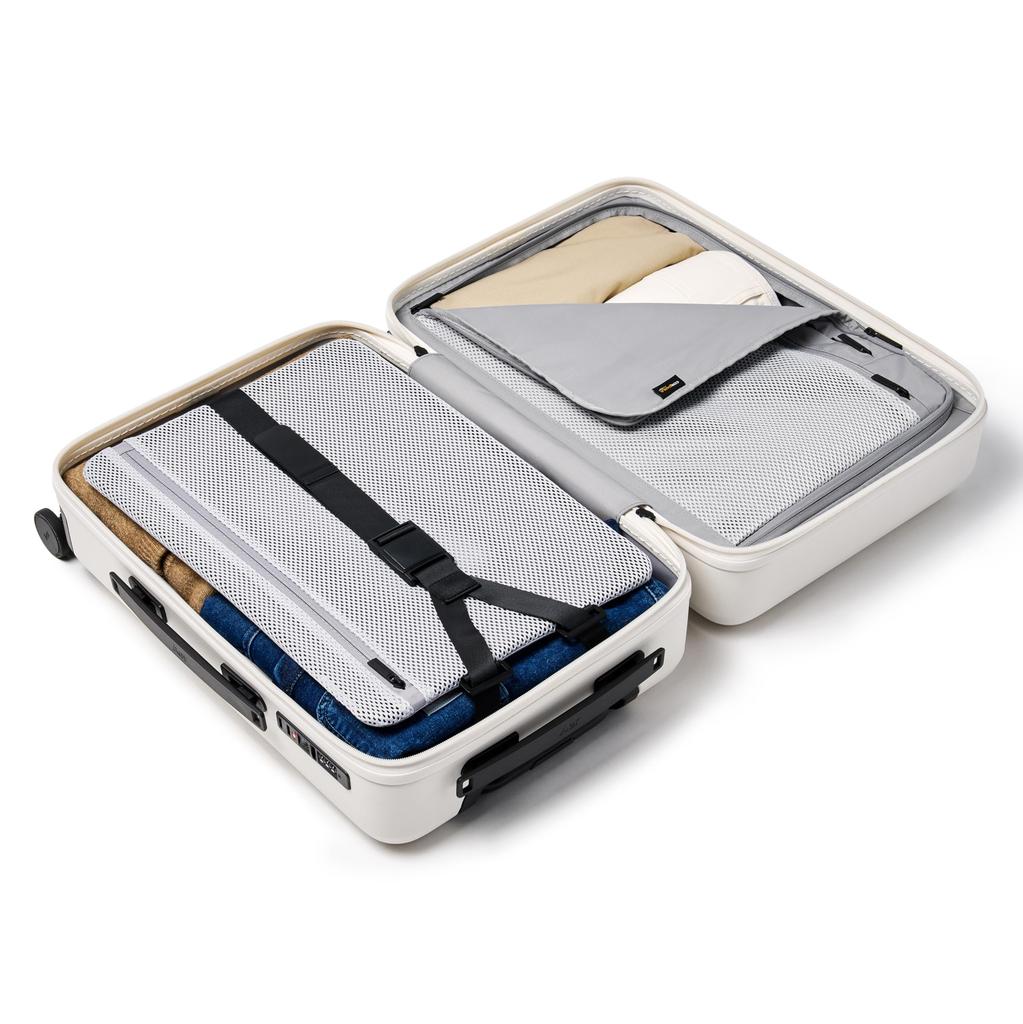 Кейс 41 л Белый [Воздушный] Ручная кладь