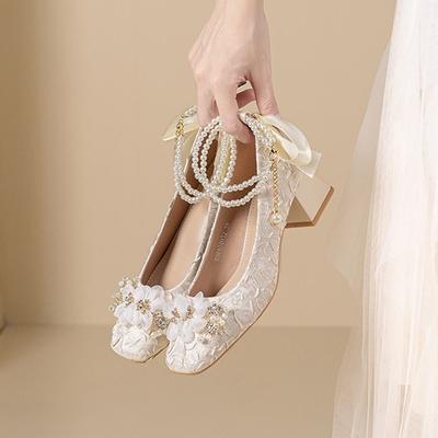 Сладкие туфли-лодочки с мелким вырезом, новинка весна-лето 2025, с жемчужной цепочкой, квадратным носком, средним каблуком, детские универсальные китайские туфли для подружки невесты