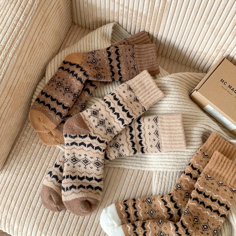 Thick Woolen Socks Mid-Calf Ultra-Thick Home Floor Sleep Warmth Retro Ethnic Style Autumn Winter Home Comfort Stocking