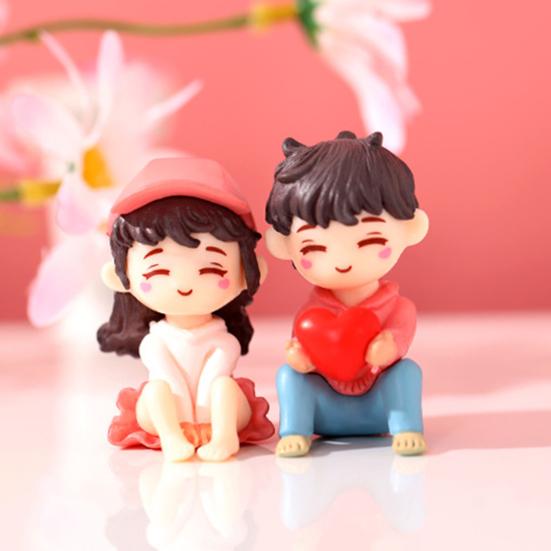 2Pcs Couple Dolls Lovely Bonsai Realistic Sweet Expression Bright-colored Small Girl Boy Couple Figurines Dollhouse Supplies