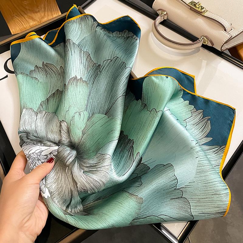 Korean Spring and Autumn Print Fashion Silk Square Scarf, Mulberry Silk Neck Scarf Decoration, Shirt Scarf, Shawl, Silk Scarf for Women