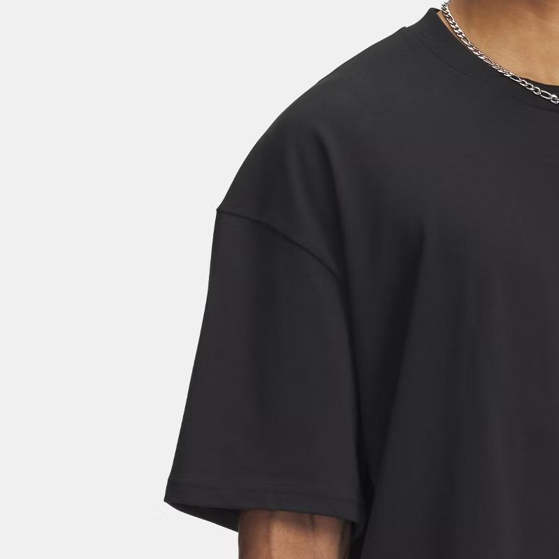 Under Armour Тканая серия Этикетка Тяжелая Мода Универсальная Трендовая Простая Футболка с коротким рукавом Мужские топы 6005668-001