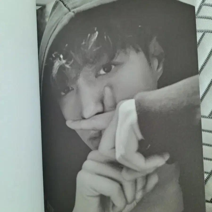 EXO Ray Goods Pictorial Photobook