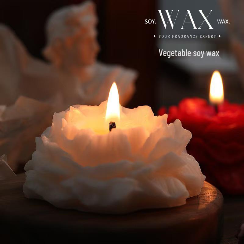 Светящаяся в темноте ароматическая свеча из соевого воска - Роза и Пион