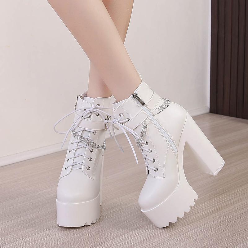 Готические ботильоны с пряжкой и ремешком, женские мотоциклетные ботинки на очень высоком каблуке на платформе и массивном каблуке с цепочкой