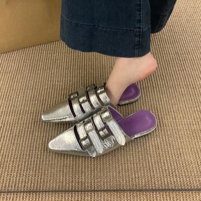 Мода 2025 Женские модные шлепанцы баотоу Летние новые Остроносые Ажурные Металлическая пряжка Мягкая подошва Нескользящие Износостойкие Сандалии на плоской подошве