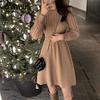 Осенне-зимнее женское трикотажное платье с талией, новогоднее военное платье с круглым вырезом, нижняя юбка-свитер с поворотом