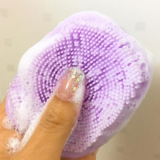 BBTTO Silicone Face Wash Brush