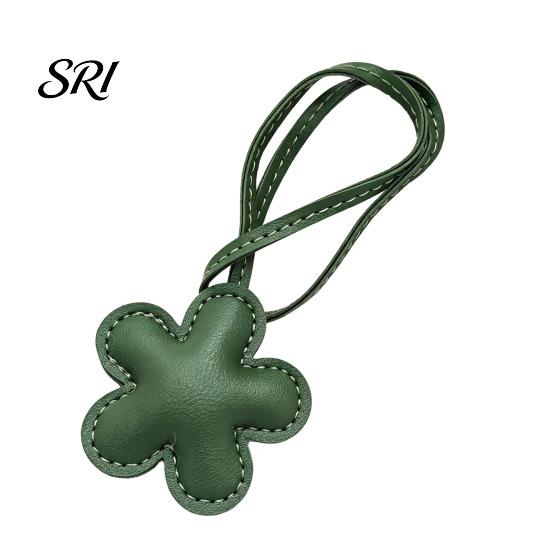 Phone Strap Leather Flower Pendant Cherry Blossom Keychain Cotton Filled Cute Photogenic Charm Floral Bag Hanging Car Accessories Soft