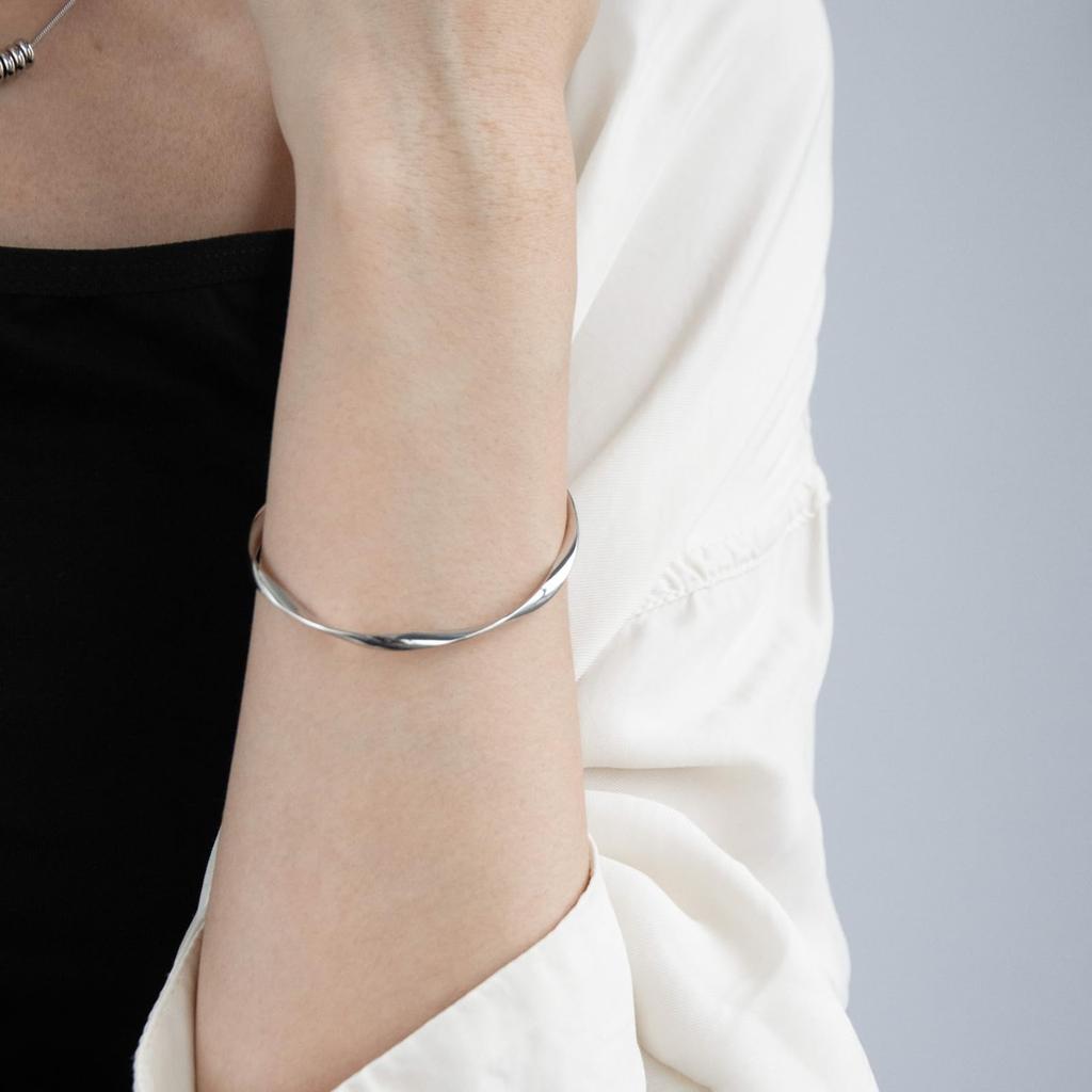 0264 Браслет Простой Витой Браслет Деликатный Женский Женский Взрослый Аксессуар Ювелирное Изделие Сплав Подарок Подарок на День Рождения Модный Модный Повседневный Милый