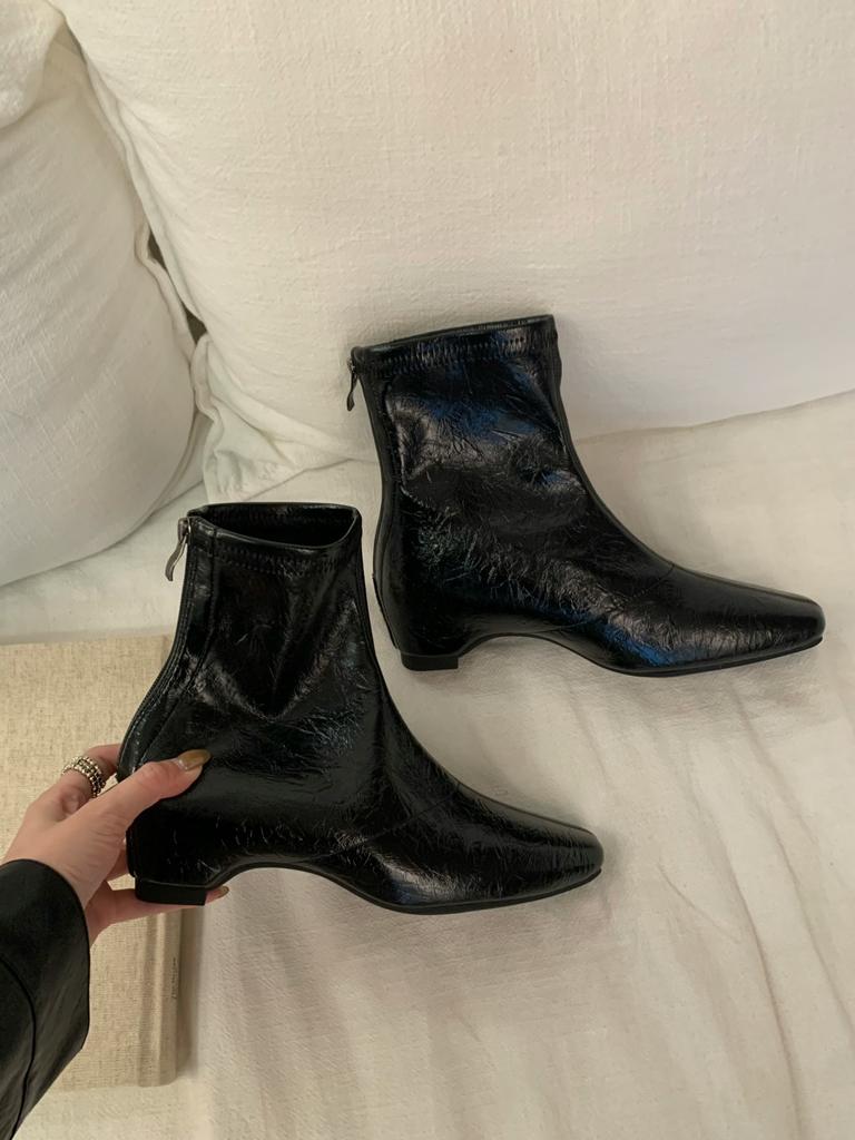 Retro style square head short boots women's black inner height increase and thin versatile thin boots fashion boots autumn