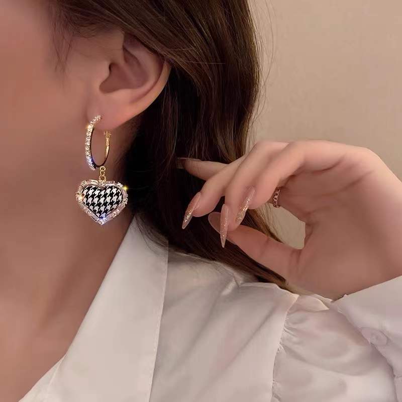 Классические висячие серьги-сердечки с жемчугом в виде решетки для женщин и девочек, модные серьги для вечеринки, подарки KTJ