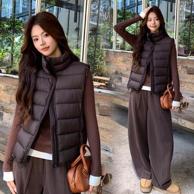 Autumn and Winter Sleeveless Cotton Clothes Vest Vest Women's Short Versatile Fashion Thermal Cotton Jacket Spot