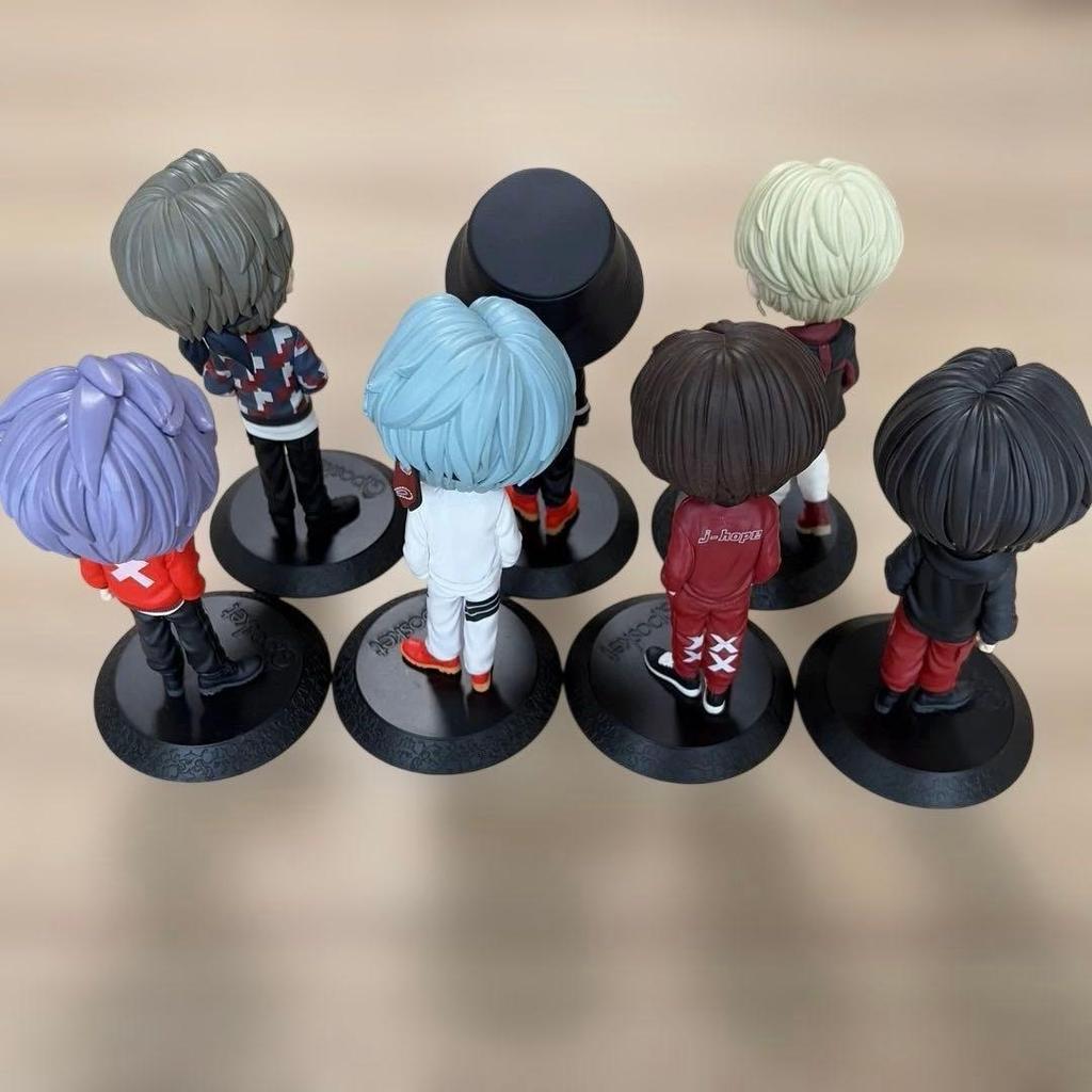 Б/у фигурка BTS TinyTAN Qposket Mic Drop