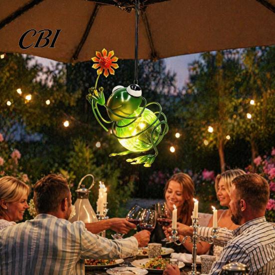 Solar Powered Patio Decor Frog Hanging Garden Light, Creative Metal Sculpture IP65 Automatic Dusk to Dawn Lamps Waterproof Outdoor LED Lamp