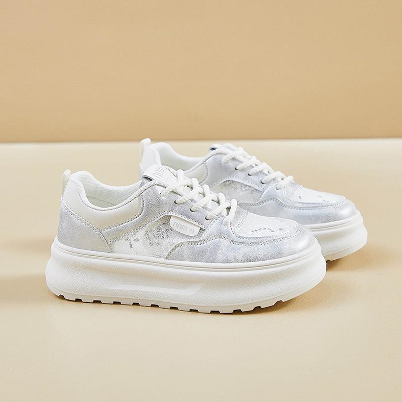 Летние новые маленькие белые туфли женские сетчатые дышащие туфли для досок Ins модная обувь на платформе модная повседневная обувь