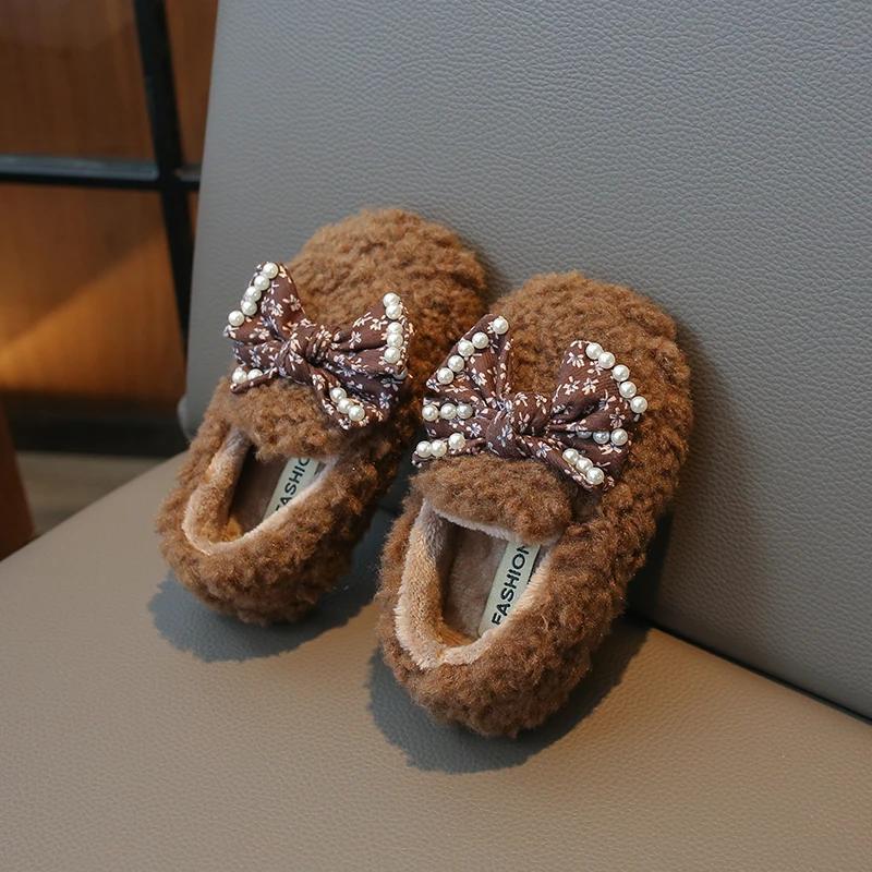2024 Новые мокасины для девочек с бантом и жемчугом, однотонные, с круглым носком, детская модная обувь из плюша и хлопка на плоской подошве, весна-осень