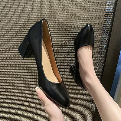 Модные белые туфли на высоком каблуке женские массивные туфли 2024 новые для собеседования профессиональная рабочая обувь мягкая кожа квадратный носок средний каблук одинарные