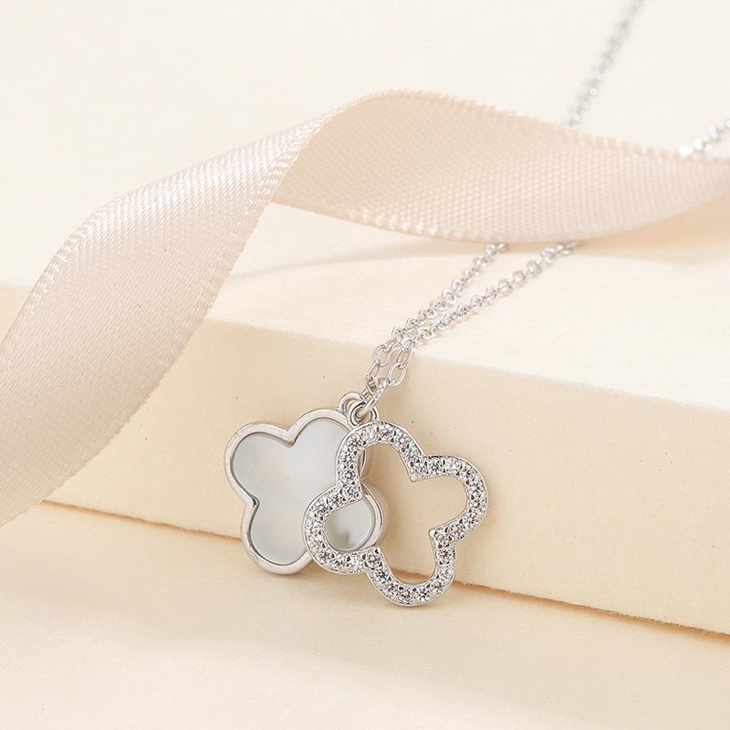 Ожерелье с четырьмя листами клевера для матери Простой и модный темперамент, студент, кулон в виде леса, цепочка на ключицу