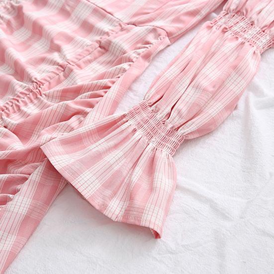 Женское мини-платье с открытыми плечами, длинными рукавами-фонариками, клетчатое облегающее платье без бретелек на завязках