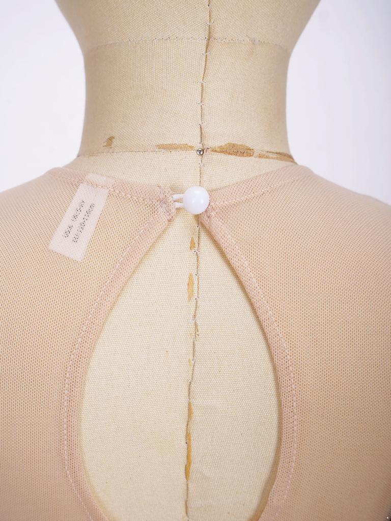 Платье для катания на коньках для девочек с длинным рукавом, круглым вырезом, контрастными стразами, открытой спиной, танцевальный костюм