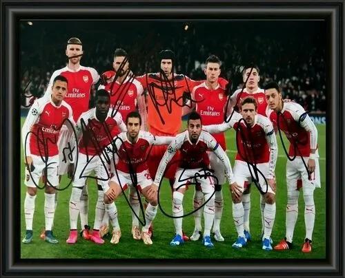 Arsenal F.C. - Team - A4 Signed High Gloss - Photo Quality Insert