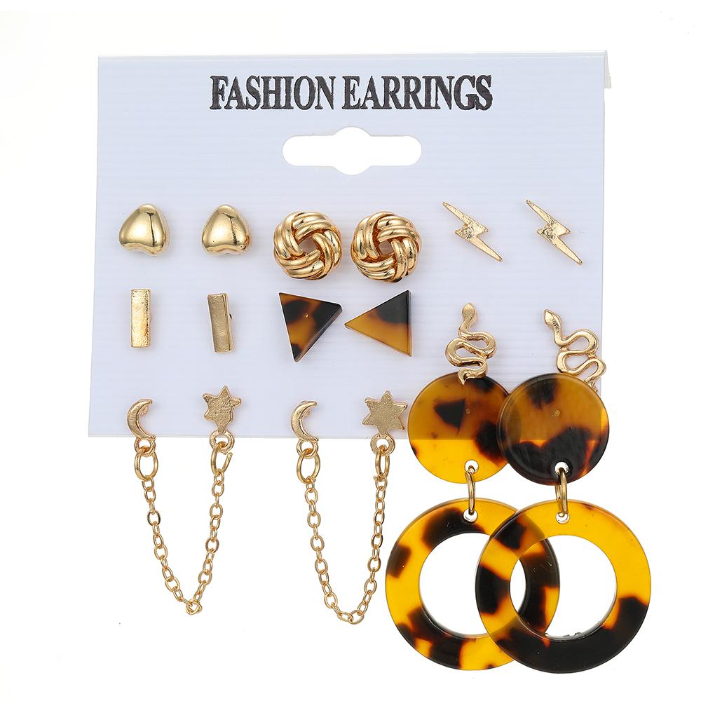 Инкрустированные модные искусственные темпераментные элегантные женские серьги с жемчугом, винтажные золотые серьги, комплект