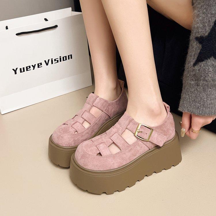 Туфли на толстой подошве с полыми отверстиями, увеличивающие рост, новые весенне-летние туфли Мэри Джейн, одинарные туфли с сумкой на мыске, сандалии