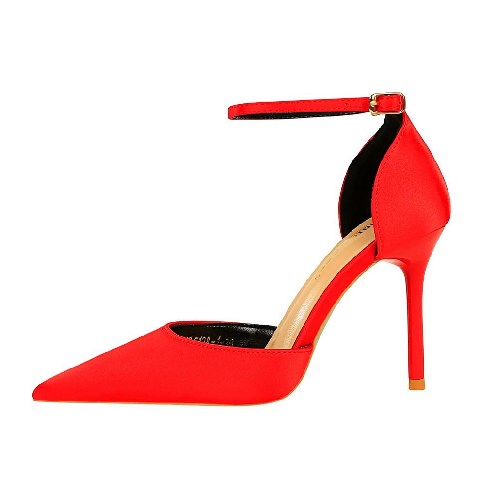 BIGTREE модные простые атласные сандалии на тонком каблуке в европейском стиле с острым носком и полым ремешком одной линии