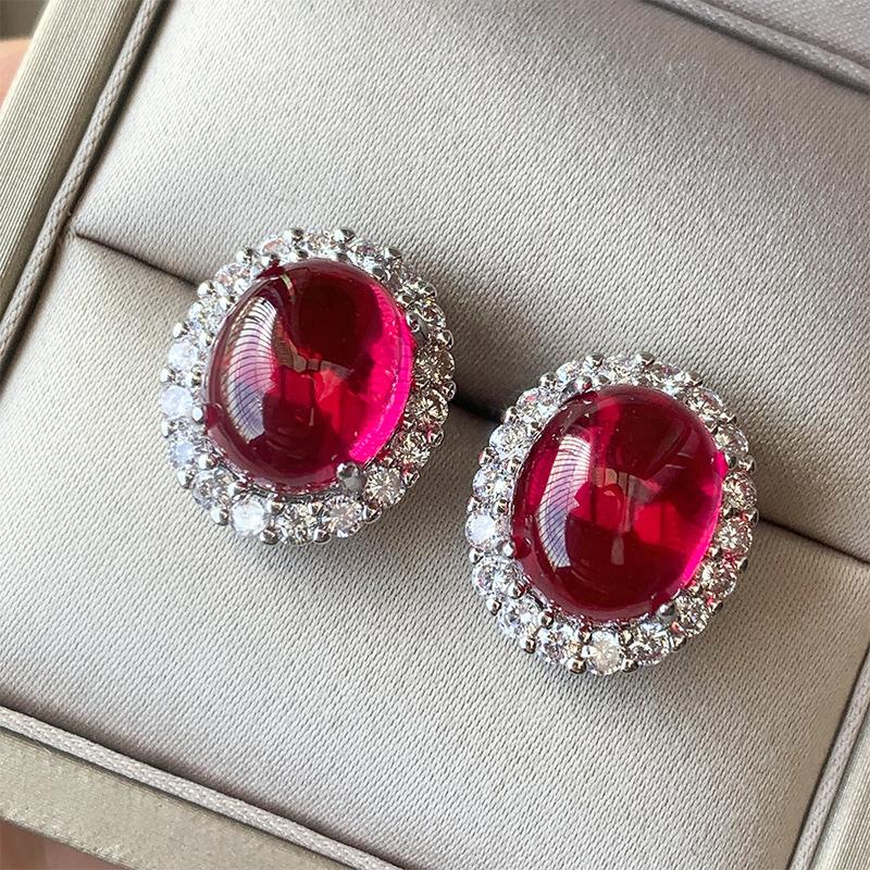 Ювелирные изделия Медное основание Позолоченное Форма денье Симуляция Красный корунд Гладкая поверхность Полная бриллиантовая инкрустация Набор 15 * 20 10 * 12