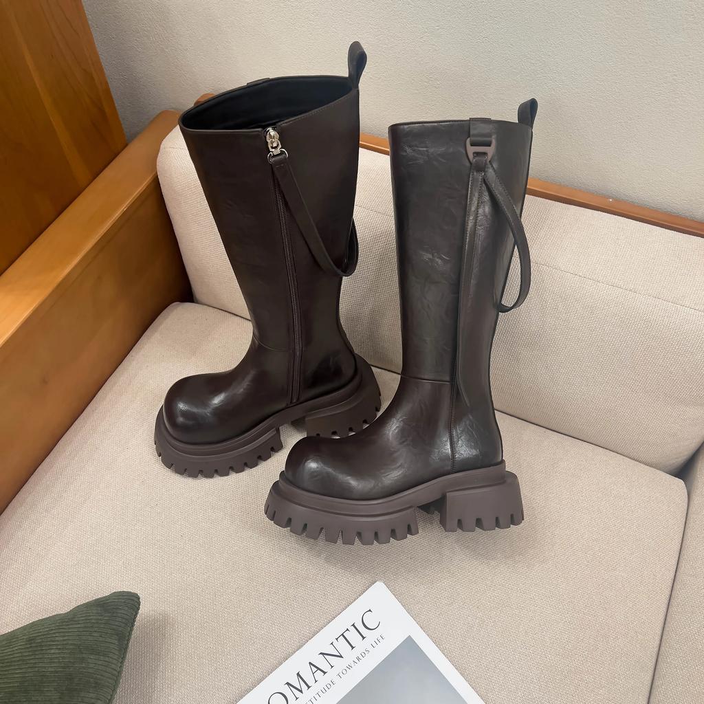 Женские сапоги на платформе до колена, брендовые зимние туфли на высоком каблуке из кожи 2025 года, трендовые дизайнерские готические мотоциклетные ботинки на толстой подошве Mujer