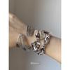 И американские тяжелый металл нерегулярные металлические браслеты для женщин, нишевый дизайн, ощущение высокого качества, сладкая и крутая индивидуальность, универсальные модные украшения