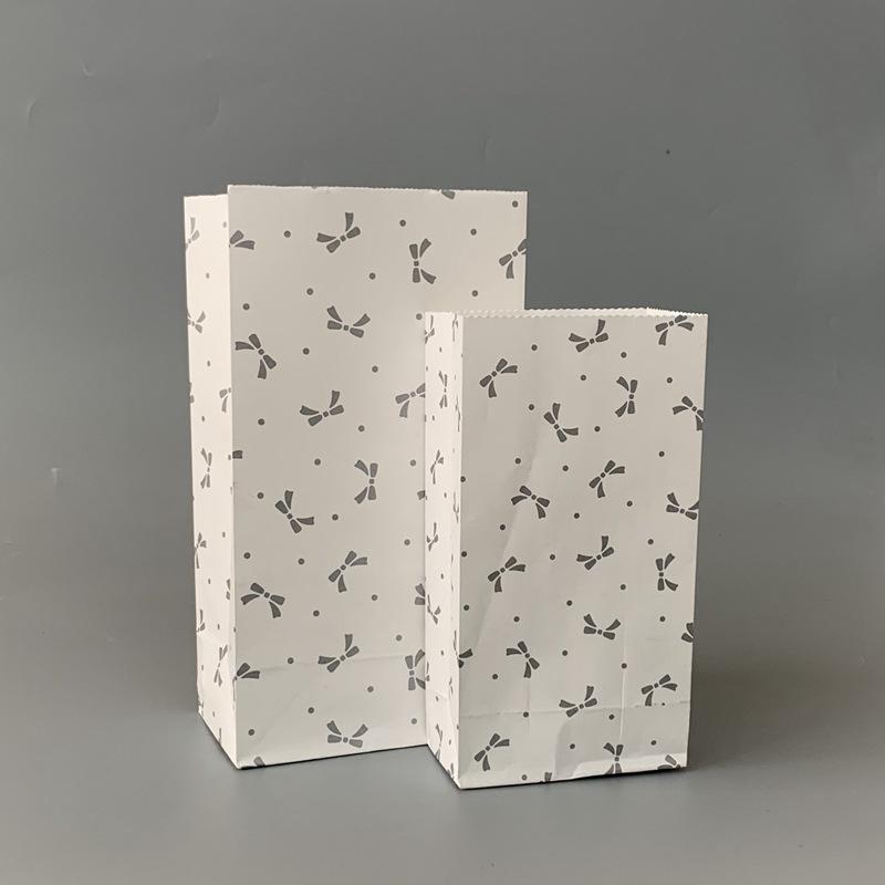 Small Floral Polka Dot Candy & Gift Paper Bag (Handle-Free, Flat Pocket for Cosmetics & Wedding Favors)