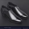 Men's Soft Leather Casual Business Shoes with Soft Sole for Work and Security.