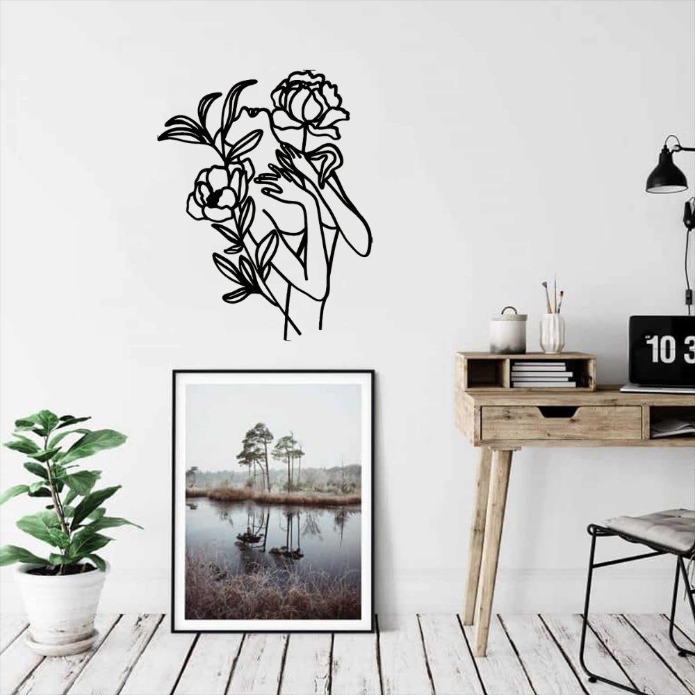 Flower Woman Metal Wall Art - Abstract Floral Design, Modern Wall Décor, Stylish Metal Wall Hanging for Elegant Home Decoration