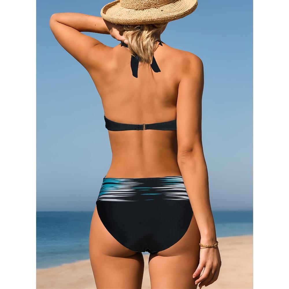 Купальник 2024 года, новый стиль, женский бикини с разрезом на спине и бретелькой на шее, сексуальный, чистое желание, собранный на пляже, купальник для трансграничного использования, комплект из двух частей