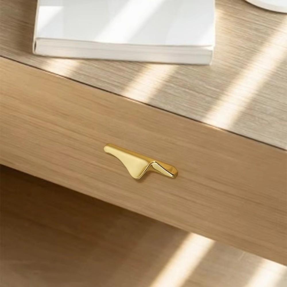 Zinc Alloy Wardrobe Door Handles Light Gold Dresser Drawer Knobs Furniture Handles for Wardrobe