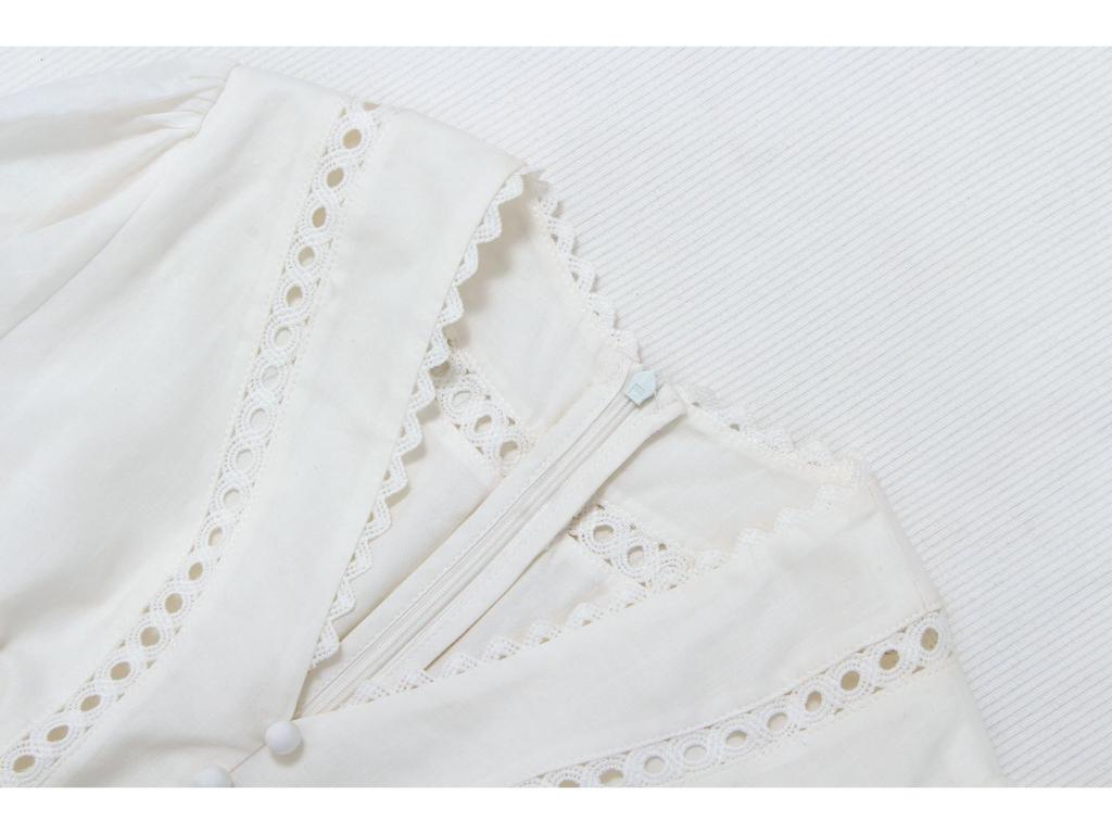 Пляжное платье с V-образным вырезом и рукавами-фонариками, отделанное кружевом ручной работы, в французском стиле с ажурным узором